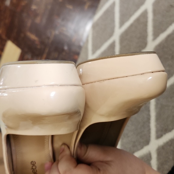 Heels - Picture 4 of 8